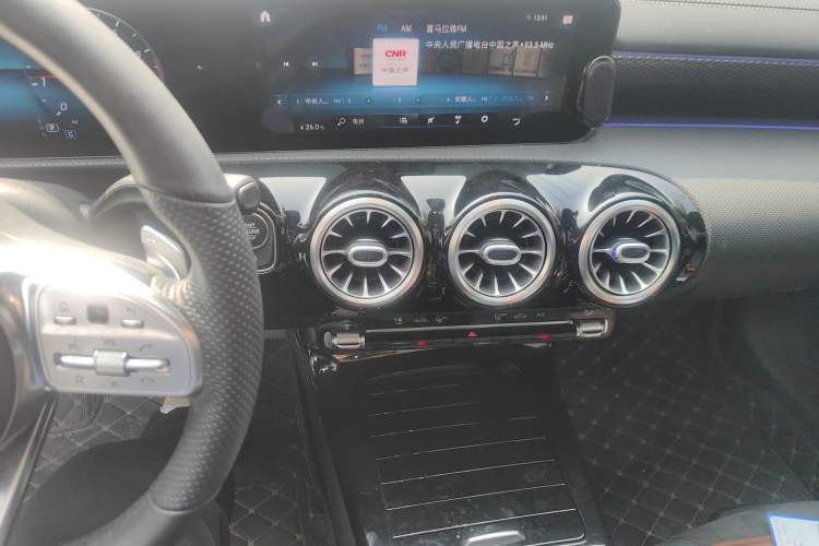 Used Mercedes-Benz A-Class 2021 A 200 L Sport Sedan Fashion Model
