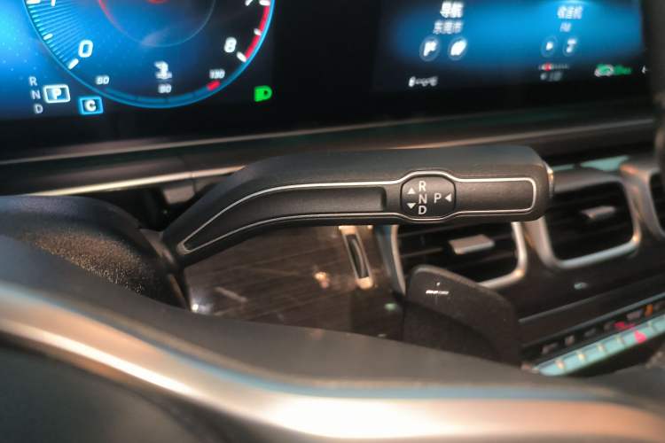 Used Mercedes-Benz GLE 2021 GLE 350 4MATIC Stylish Model Gear Lever