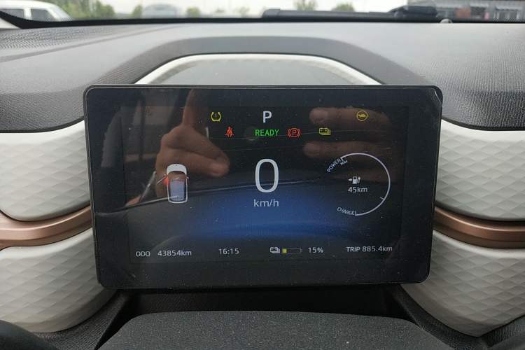 Used SOL E10X 2021 302 km Range Luxury Version 31.4 kWh