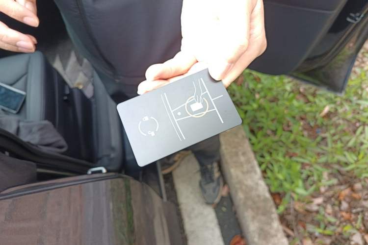 Used Tesla Model Y 2025 Rear-Wheel-Drive Version