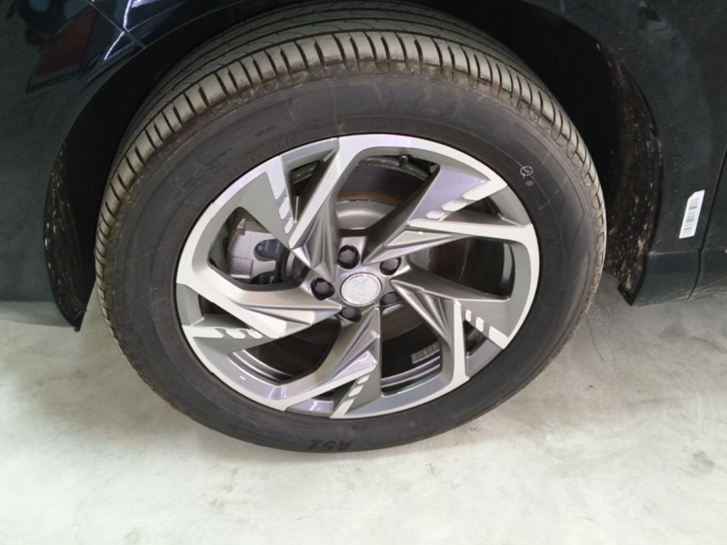 Hongqi HS3 PHEV 2024 PHEV 115km Jingwei Edition — снимка 10