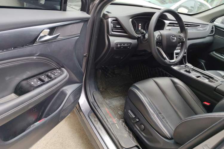 Used GAC Trumpchi GS5 2021 Advanced Model 270T Tech Smart Edition Driver Seat