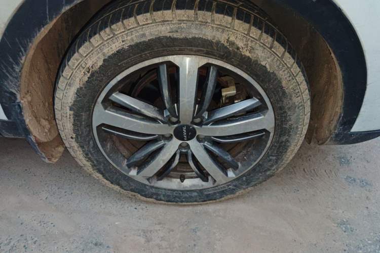 Used Haval H6 2019 2.0 GDIT Automatic Luxury Smart Connectivity Version China V Standard Right Front Wheel Hub