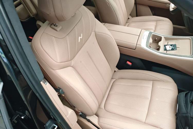 Used ONVO Luxeed L90 2025 Model—Max Six-Seater Version