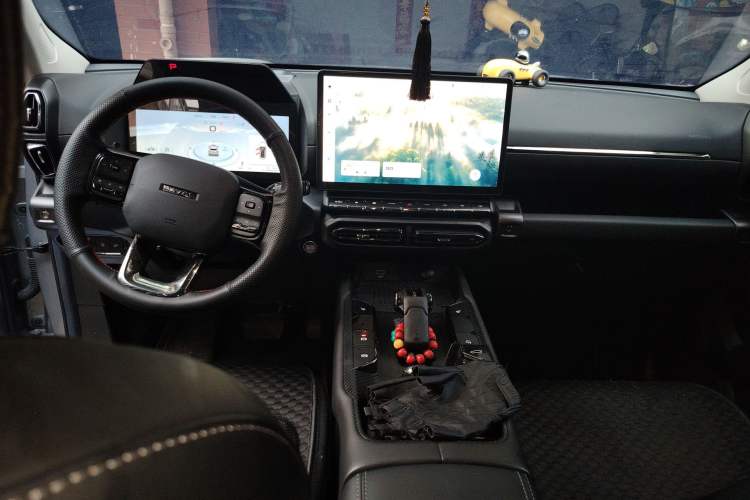 Used Haval H Dog New Energy 2024 Hi4 102km Trend Electric Version Plus Center Console