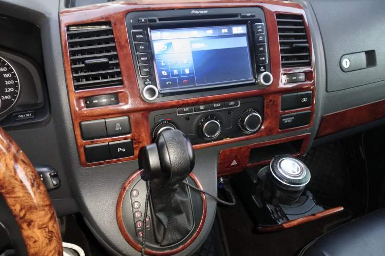 Used Volkswagen Caravelle 2014 2.0 TSI Four-Wheel Drive Comfort Edition
