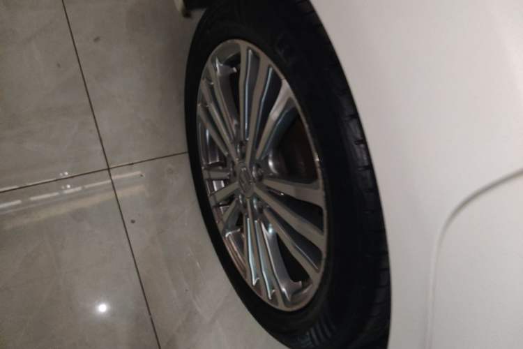 Used Honda Elysion 2016 2.4L Style Edition Right Rear Wheel Hub