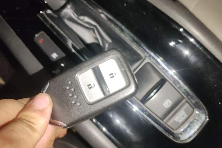 Used Honda Vezel 2016 1.8L CVT Front-Wheel Drive Pioneer Edition