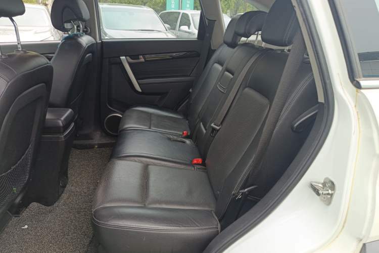 Used Chevrolet Captiva 2014 2.4L 4x4 Flagship Edition 7 Seats