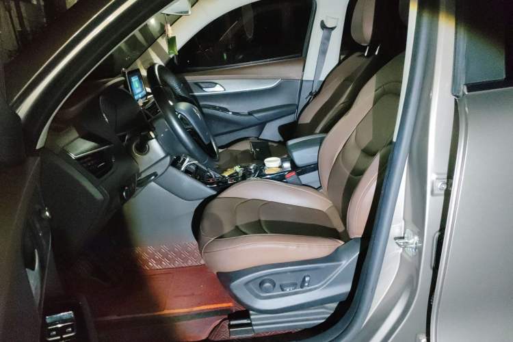 Used BORGWARD BX5 2017 20TGDI Automatic Two-Wheel Drive Pioneer Edition