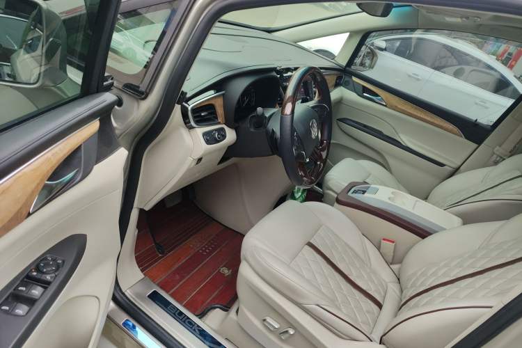 Used Buick GL8 2018 ES 28T Comfort Model China VI Standard