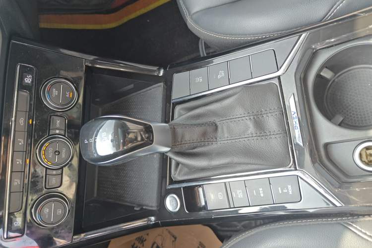 Used Volkswagen Passat New Energy 2019 430 PHEV Hybrid Elite Edition Gear Lever