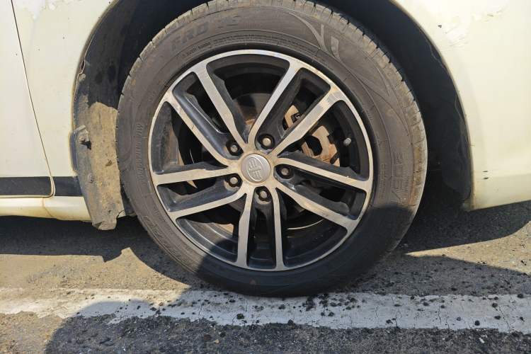 Used Bestune B50 2013 1.6L automatic luxury version