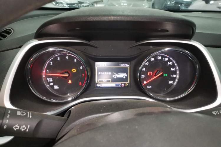 Used Chevrolet Trax 2019 Redline 325T Automatic Fun Edition China VI Standard Instrument Cluster