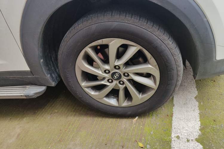 Used Hyundai Tucson 2015 1.6T Dual-Clutch Two-Wheel-Drive Smart Model