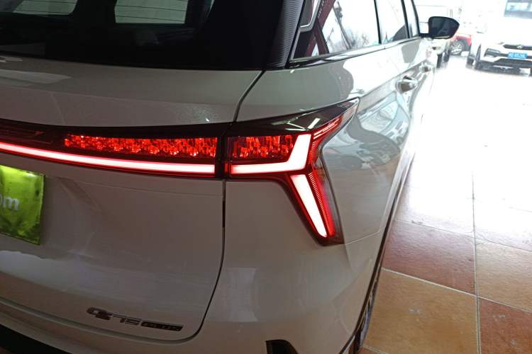 Used CHANGAN CS75 PLUS 2024 3rd Generation Champion Edition 1.5T Intelligent Drive Dynamic Model