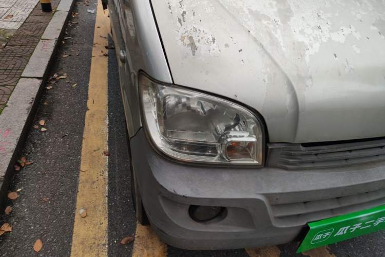 Used Wuling Zhiguang 2013 1.0L Practical Version Right Front Headlight
