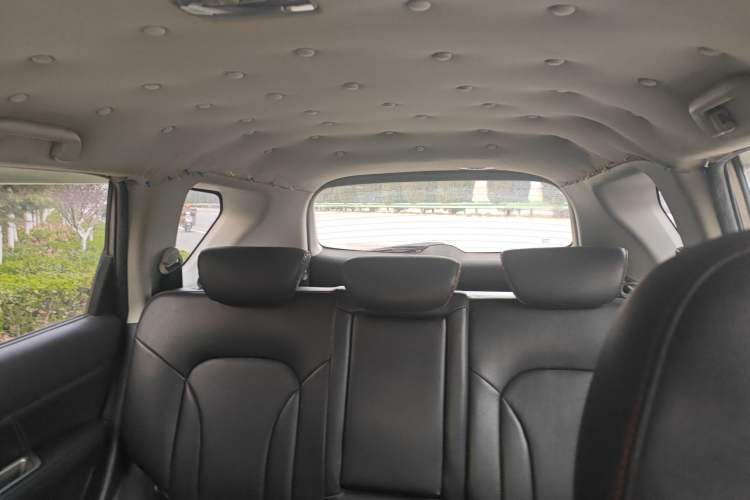 Used Haval H6 2013 Upgraded Model 1.5T Manual Two-Wheel Drive Elite Version