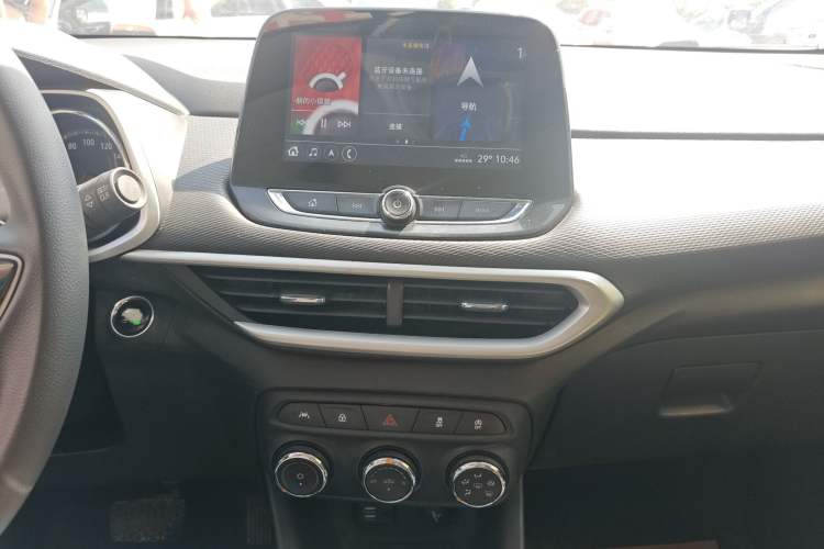 Used Chevrolet Trax 2019 Redline 335T CVT Top-Tier Model China VI Standard