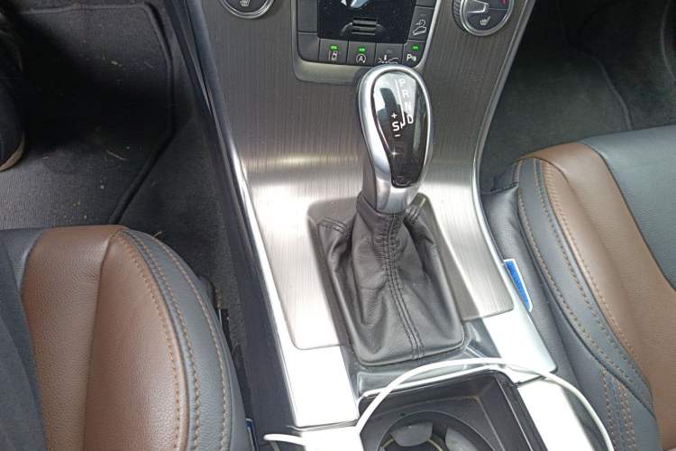 Used Volvo XC60 2015 T5 AWD Zhiyuan Edition
