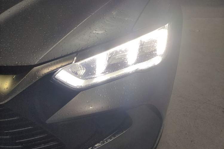 Used BYD Song Pro New Energy 2024 HONOR Edition DM-i 71KM Navigation Model Left Front Headlight