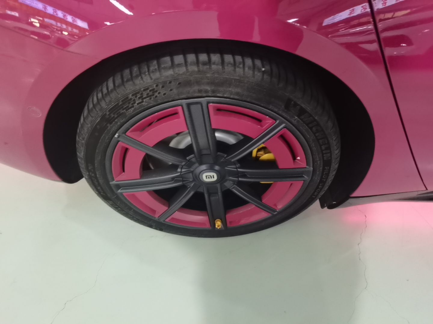 Xiaomi Auto SU7 2024 Rear-Drive Ultra-Long Range Advanced Pro-Level Intelligent Driving Version — снимка 11