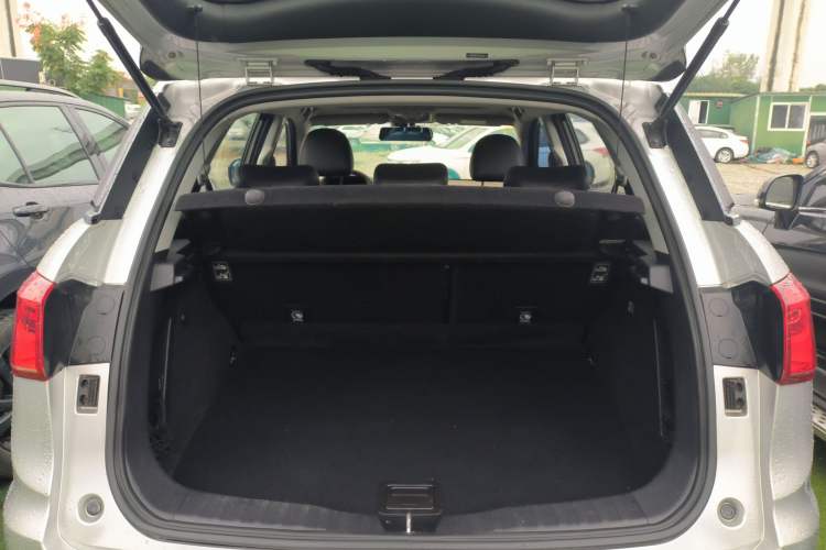 Used Haval H6 Coupe 2015 Blue Label 2.0T Automatic Two-Wheel Drive Elite Model
