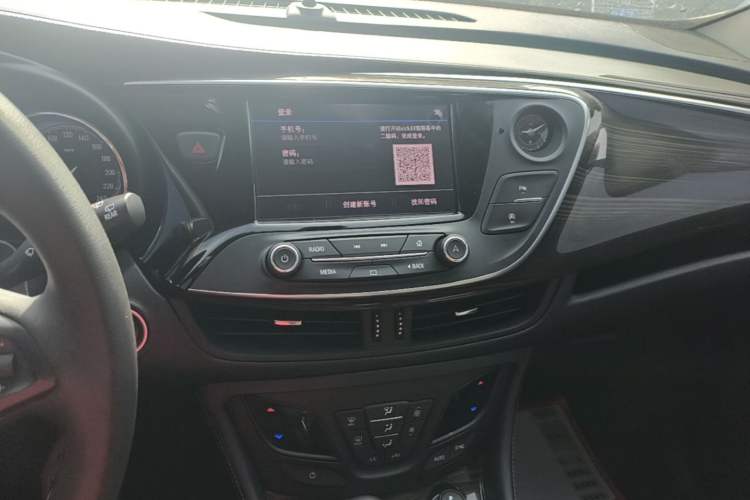 Used Buick Envision 2021 532T Two-Wheel-Drive Leading Version Audio And AC Panel