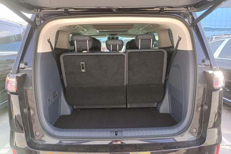 Used VOYAH Dream 2026 Model PHEV Qiankun Ultra Trunk