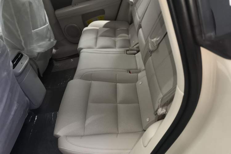 Used IM LS6 2026 Model Pure Electric Pro Max Left Rear Seat