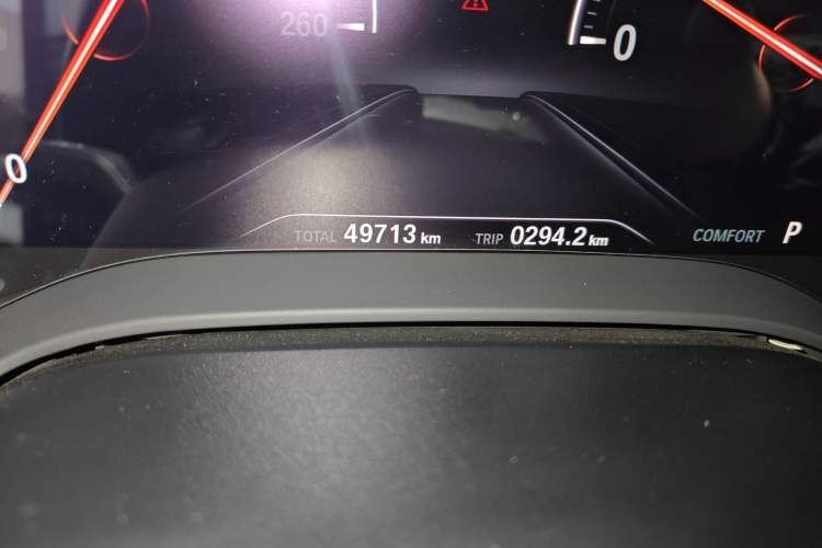 Used BMW 5 Series 2019 525Li Luxury Package Odometer Close Up