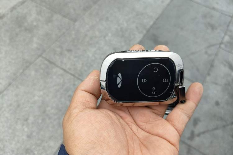 Used Chery Fengyun T9 2025 120 Long-Range Luxury Version 5 Seats Lithium Iron Phosphate