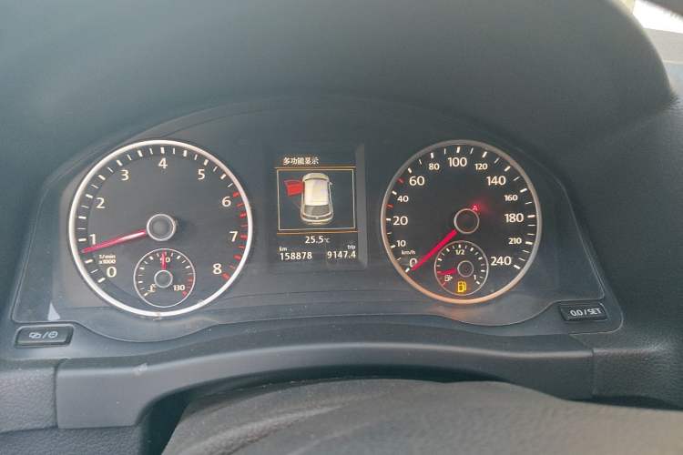 Used Volkswagen Tiguan 2015 1.8TSI Automatic All-Wheel-Drive Luxury Model
