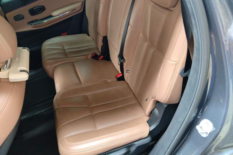 Used Nio ES8 2020 415 KM Signature Edition 7-Seater Version Left Rear Seat