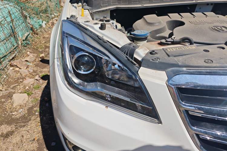 Used CHANGAN CS35 2017 1.6L Automatic Luxury Model Right Front Headlight