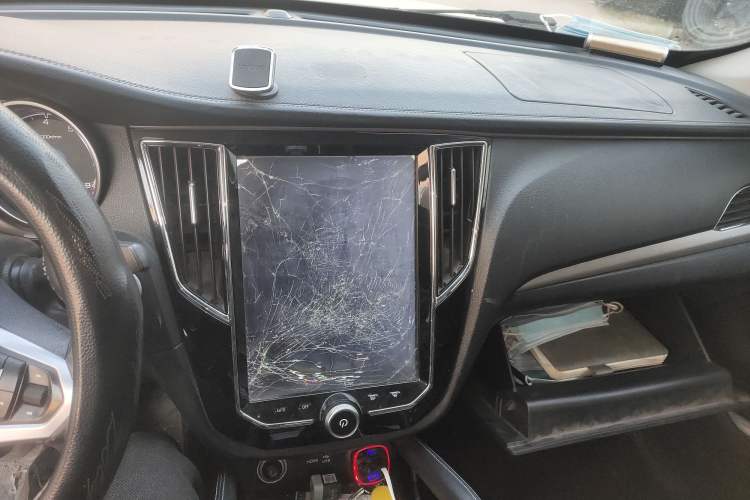 Used Zotye SR7 2016 1.5T Manual Cube Heart Edition China V Standard
