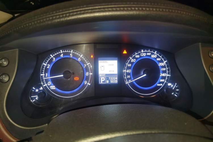 Used Infiniti EX 2011 EX35 model
