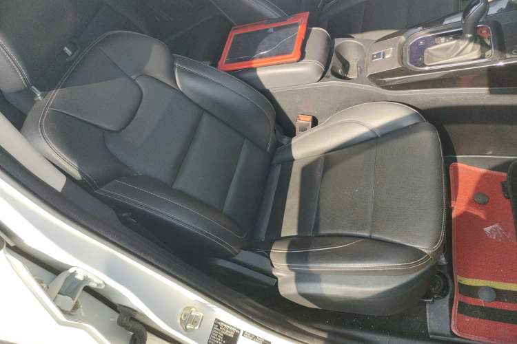 Used Dongfeng Fengon S560 2019 1.8L CVT Elite Model
