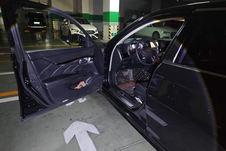 Used Infiniti Q70 2015 Q70L 2.5L Elite Edition
