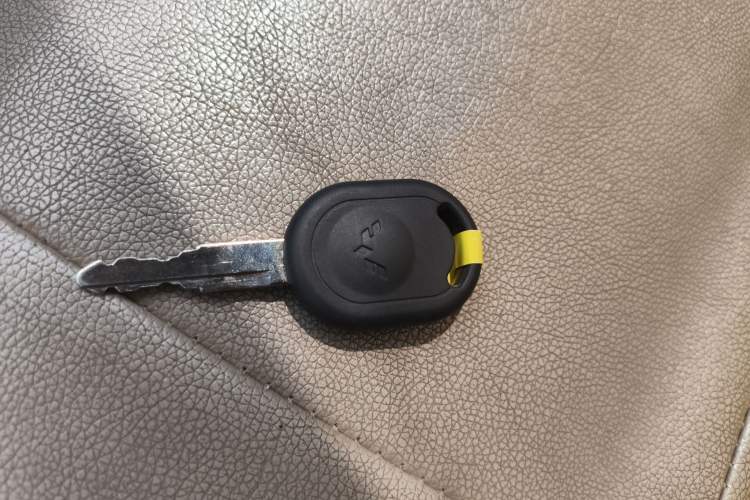 Used Wuling Hongguang 2010 1.2L Base Version China IV Standard Vehicle Key