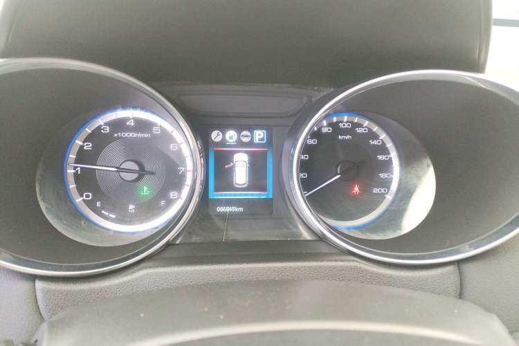 Used Dongfeng Aeolus AX4 2017 1.6L DCT Trendy Style Instrument Cluster