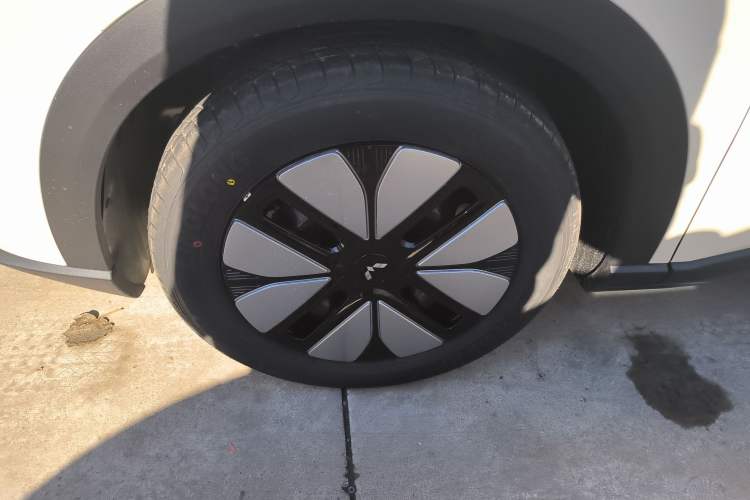 Used Wuling Bingo S 2025 Model 325km Deluxe Edition
