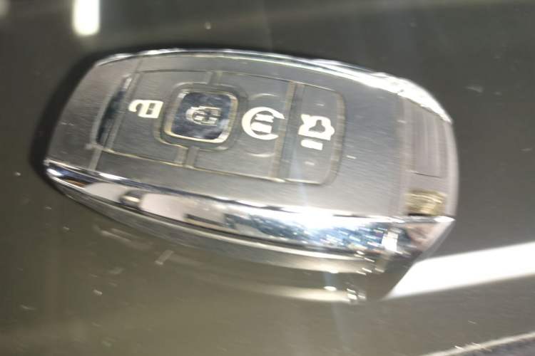 Used Lincoln Continental 2018 2.0T Two-Wheel Drive Deluxe Edition Vehicle Key