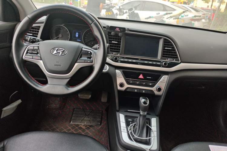 Used Hyundai Elantra (6th Generation / Lingdong) 2016 1.6L Automatic ZhiXuan – Elite Version
