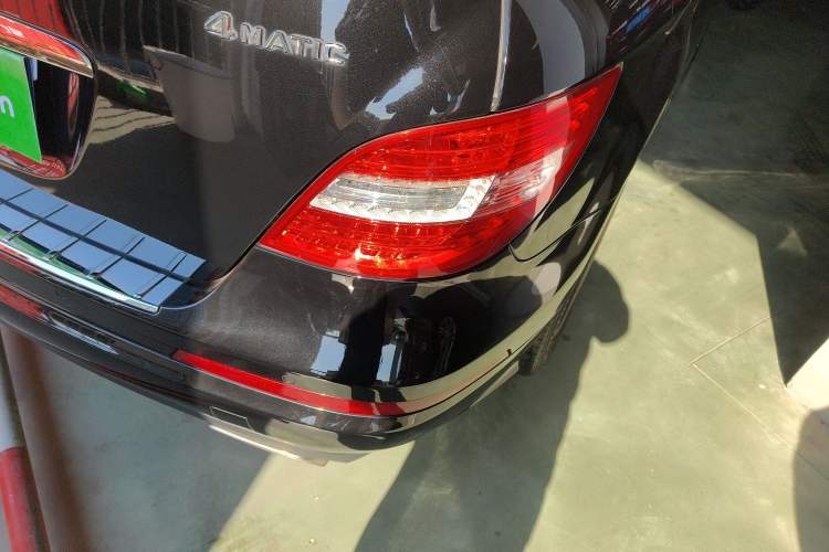 Used Mercedes-Benz R-Class 2017 R 320 4MATIC Business Edition Prestige Model
