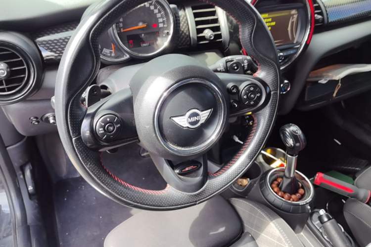 Used MINI 2016 2.0T COOPER S
