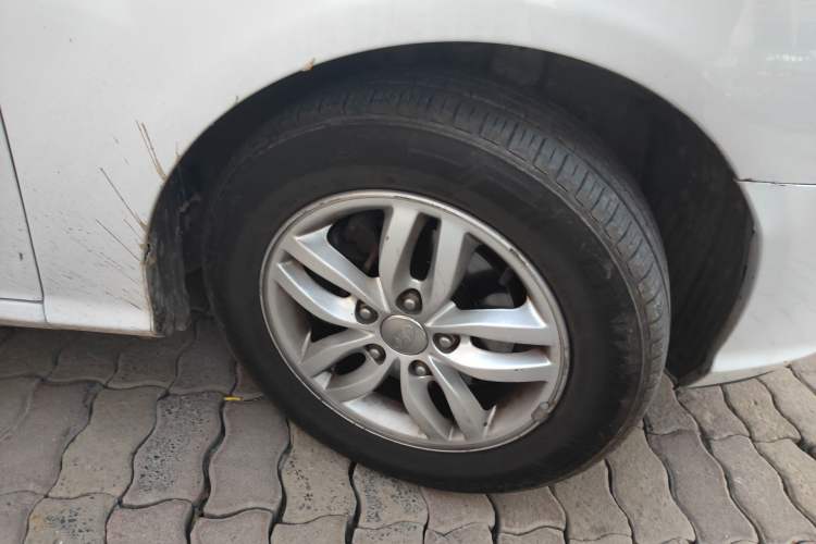 Used Hyundai Celesta 2011 1.6L Manual Comfort Edition