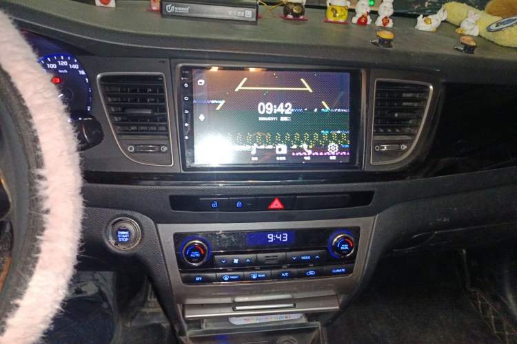 Used Hyundai Mistra 2016 1.8L Automatic Deluxe DLX Model Audio And AC Panel