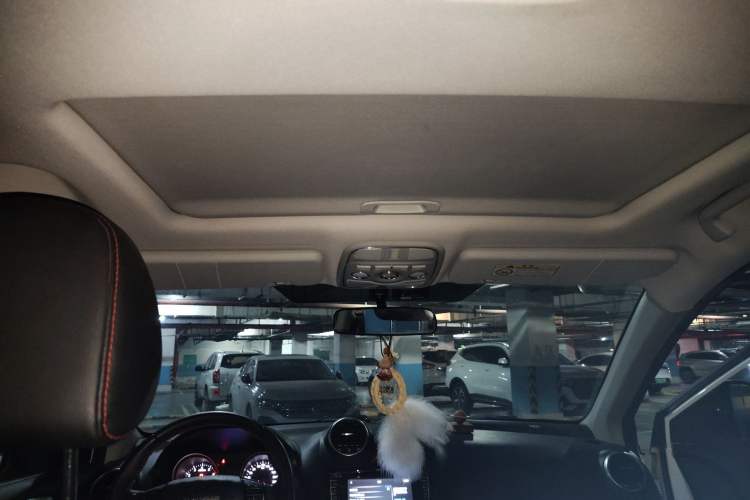 Used Haval H6 2016 Upgraded Model 1.5T Automatic Two-Wheel Drive Elite Version