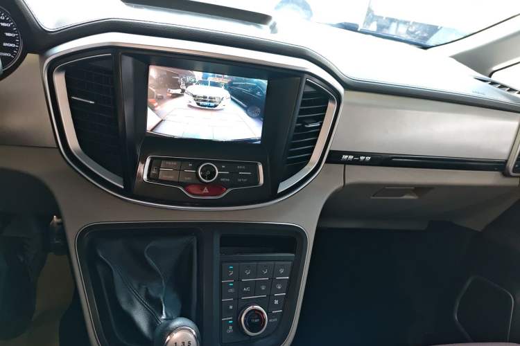 Used JAC Refine M4 2019 Business Series 2.0L Manual - China VI Standard